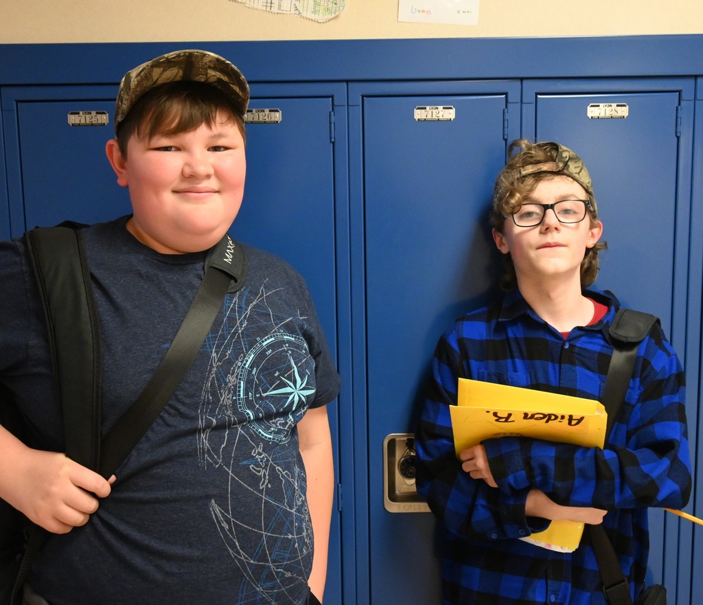kids dressed up